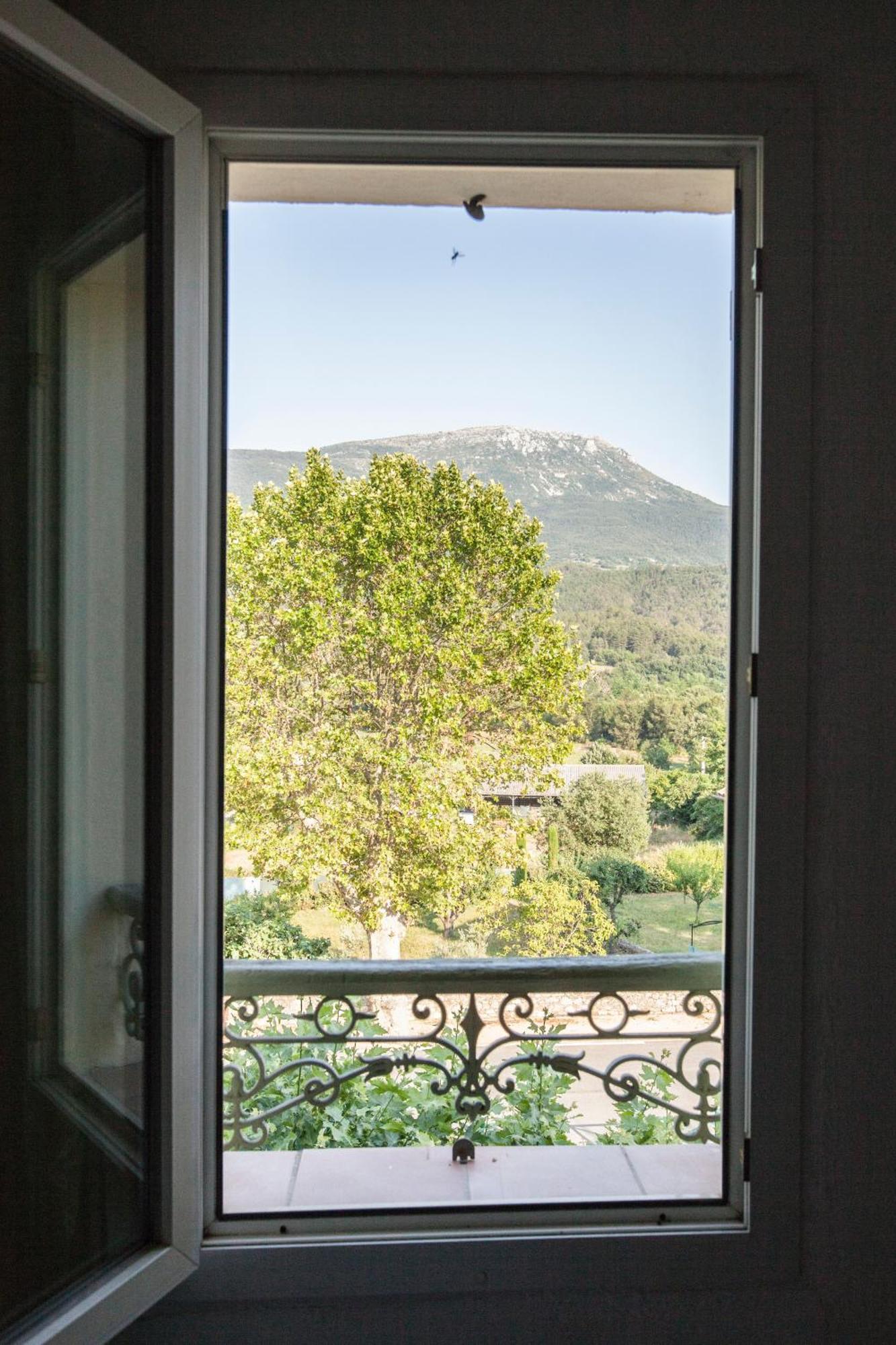 Hotel De La Place Mezel  Buitenkant foto