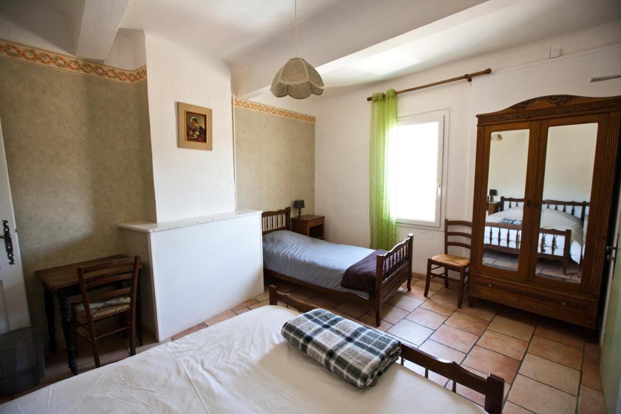 Hotel De La Place Mezel  Buitenkant foto